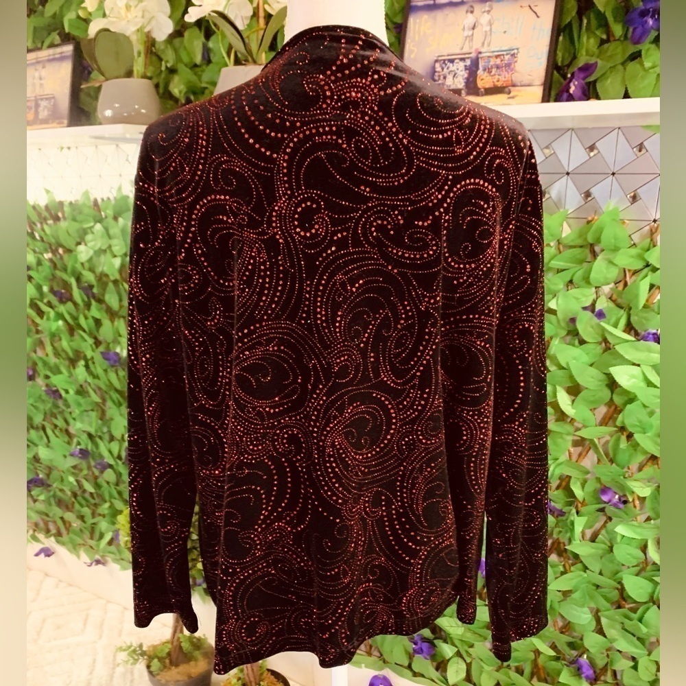 Kim Rogers Women’s XL Black Velvet Red Sparkle Holiday Long Sleeve Top - Picture 11 of 11